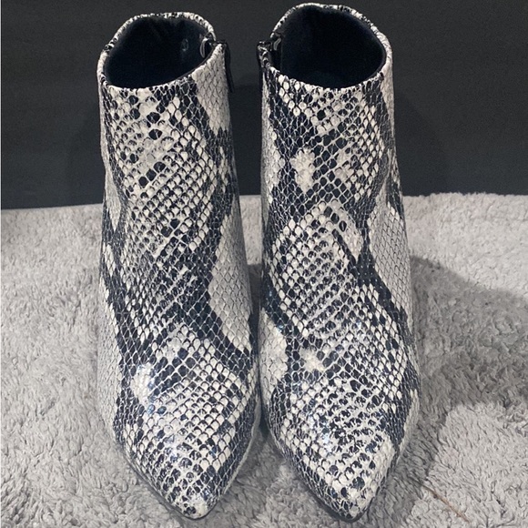 Snakeskin Print Heeled Booties - Picture 4 of 7